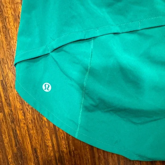 Lululemon Speed Up High-Rise Lined
Short 2.5" Raceway Green size 6 EUC - Picture 5 of 6